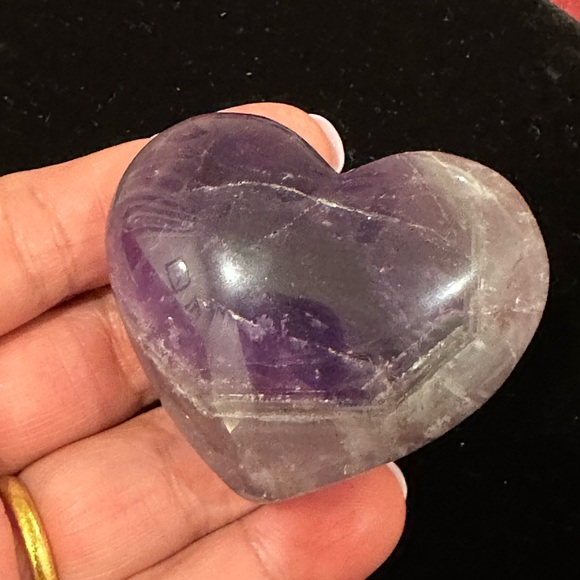 Purple Heart-Shaped Crystal - Picture 1 of 3